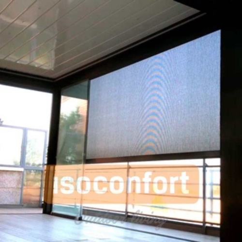 PERGOLA BIOCLIMATICA CON SCREEN PERGOLA BIOCLIMATICA CON SCREEN Y CORREDERAS DE CRISTAL