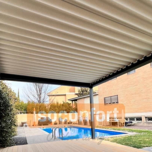 PERGOLA RETRACTIL EN JARDIN PERGOLA RETRACTIL EN JARDIN